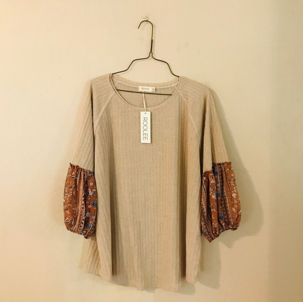 NWT Neutral Poof Sleeve Knit Top